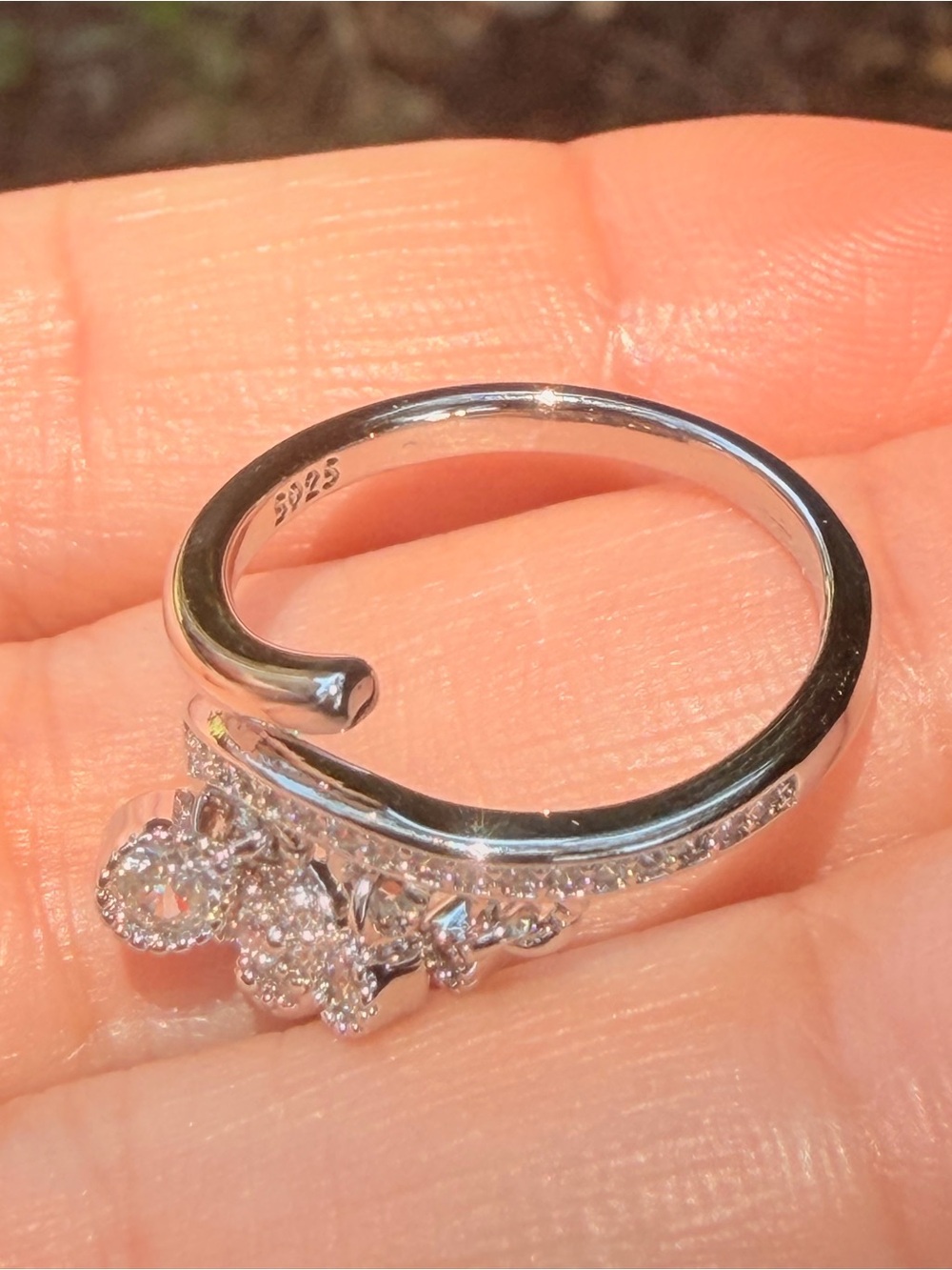 Sterling Silver 925 CZ Floral Cluster Ring - White - Picture 4 of 9